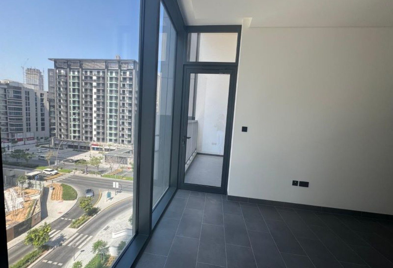 Brand New | Stylish | Huge Extra Room